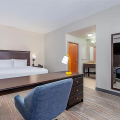 Hampton Inn & Suites Parkersburg Downtown thumbnail 36
