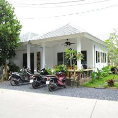 Sweet Bungalow thumbnail 5