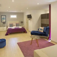 Xiri Beach House thumbnail 15