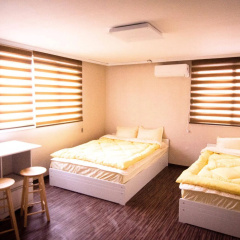 YaKorea Hostel Hongdae thumbnail 2