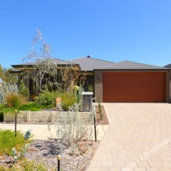 Jarelle House photo 2