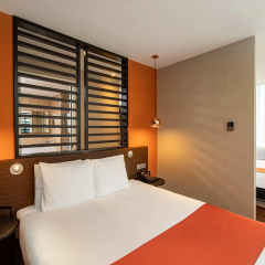 Holiday Inn Amsterdam - Arena Towers by IHG thumbnail 3