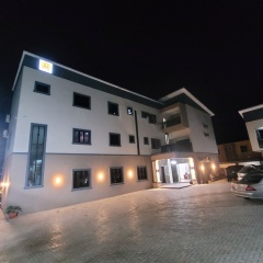 The Charis Hotel and Suites - Bild 1