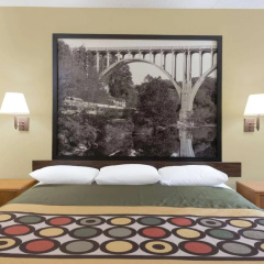 Holiday Inn Express & Suites Milan – Sandusky Area by IHG thumbnail 4