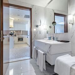 The Address Dubai Mall Spacious 1 Bedroom in Dubai, United Arab Emirates from 783$, photos, reviews - zenhotels.com photo 24