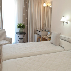 The Park Hotel Piraeus - Bild 2
