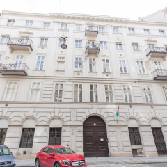 Real Apartments Zoltan