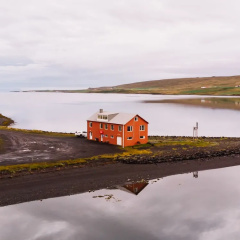 Tangahús Guesthouse thumbnail 1