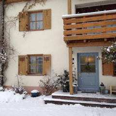 Yve Guesthouse thumbnail 3