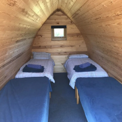 Wolds Glamping thumbnail 8