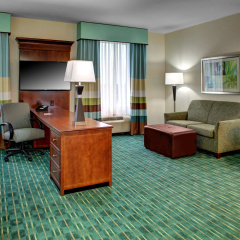 Hampton Inn & Suites Coconut Creek thumbnail 2