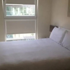 Lanterns Court E14 thumbnail 2