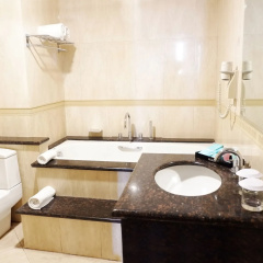 Grage Hotel Cirebon thumbnail 7