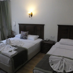 Hadrian Gate Hotel thumbnail 5