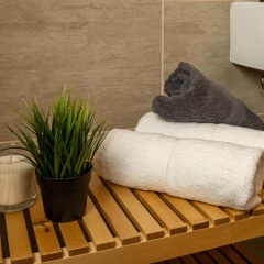 FULL HOUSE Studios - Orange Apartment - NETFLIX, WiFi inkl - Bild 5