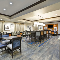 Hampton Inn Kenedy thumbnail 26
