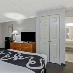 La Quinta Inn by Wyndham Stockton in Stockton, United States of America from 108$, photos, reviews - zenhotels.com photo 16
