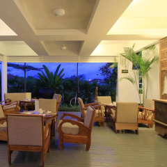 The Kanjeng Suites Villas Seminyak - Bild 24