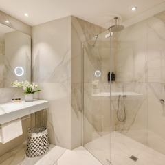 The Square Hotel thumbnail 32