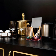 Spanish Diamond Luxury Suites & Jacuzzi - Bild 11