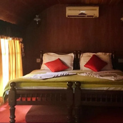 Indraprastham Houseboat, Alleppey