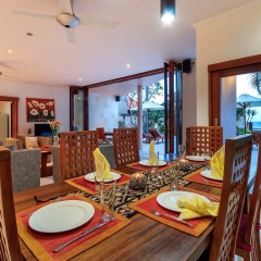 Villa Pantai by Villa Finder - Bild 18