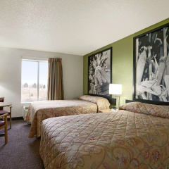 Super 8 by Wyndham Corydon thumbnail 4