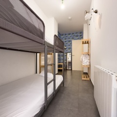 AinB Barcelona Sants Apartments - Bild 6