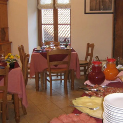 Taxus Hostel thumbnail 7