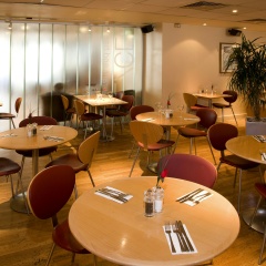 Premier Inn London Kensington - Bild 13