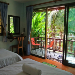 Himawari Restaurant & Cottage