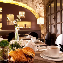 Hotel Verneuil - Bild 18