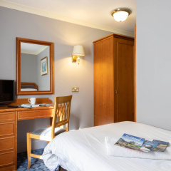 The Caledonian Hotel thumbnail 11