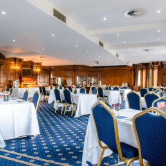 Royal Hotel Cardiff by Belvilla thumbnail 21