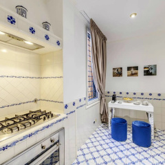 Trevi Fountain Luxury Home thumbnail 29