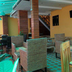 Yellow Tique Hotel thumbnail 4