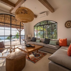 NEW ! Stunning 4BR Jungle View Villa in Lovina - Bild 12