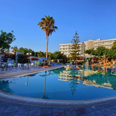 Atlantis Hotel thumbnail 31