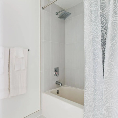 Sky City Apartments at Midtown - Bild 8