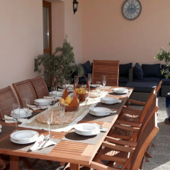 Luxurious 6-bedroom Villa Just 10 Minutes From the Beach - Bild 19
