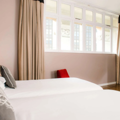 Royal Hotel Cardiff by Belvilla thumbnail 4