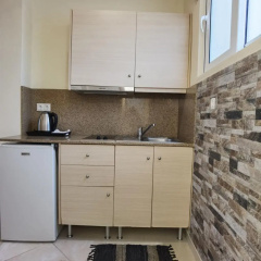 Vlycha Beach Apartments thumbnail 14