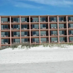 Oasis Hotel thumbnail 1