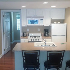 Surf Song Beach Resort of North Wildwood thumbnail 3
