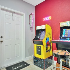 Unique Escape GameRoom! Bar, BBQ, Spacious, and Near Beach - Bild 14