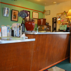 Marco Polo Motel thumbnail 2