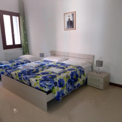 Sweet Venice - rooms & apartments thumbnail 11