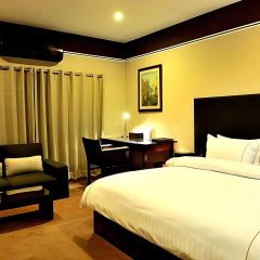 The Residency Hotel thumbnail 42