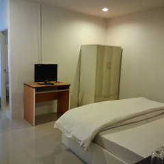 Freesia Guesthouse Suvarnabhumi - Bild 4