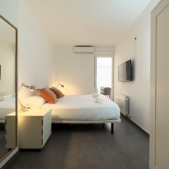 AinB Barcelona Sants Apartments - Bild 4